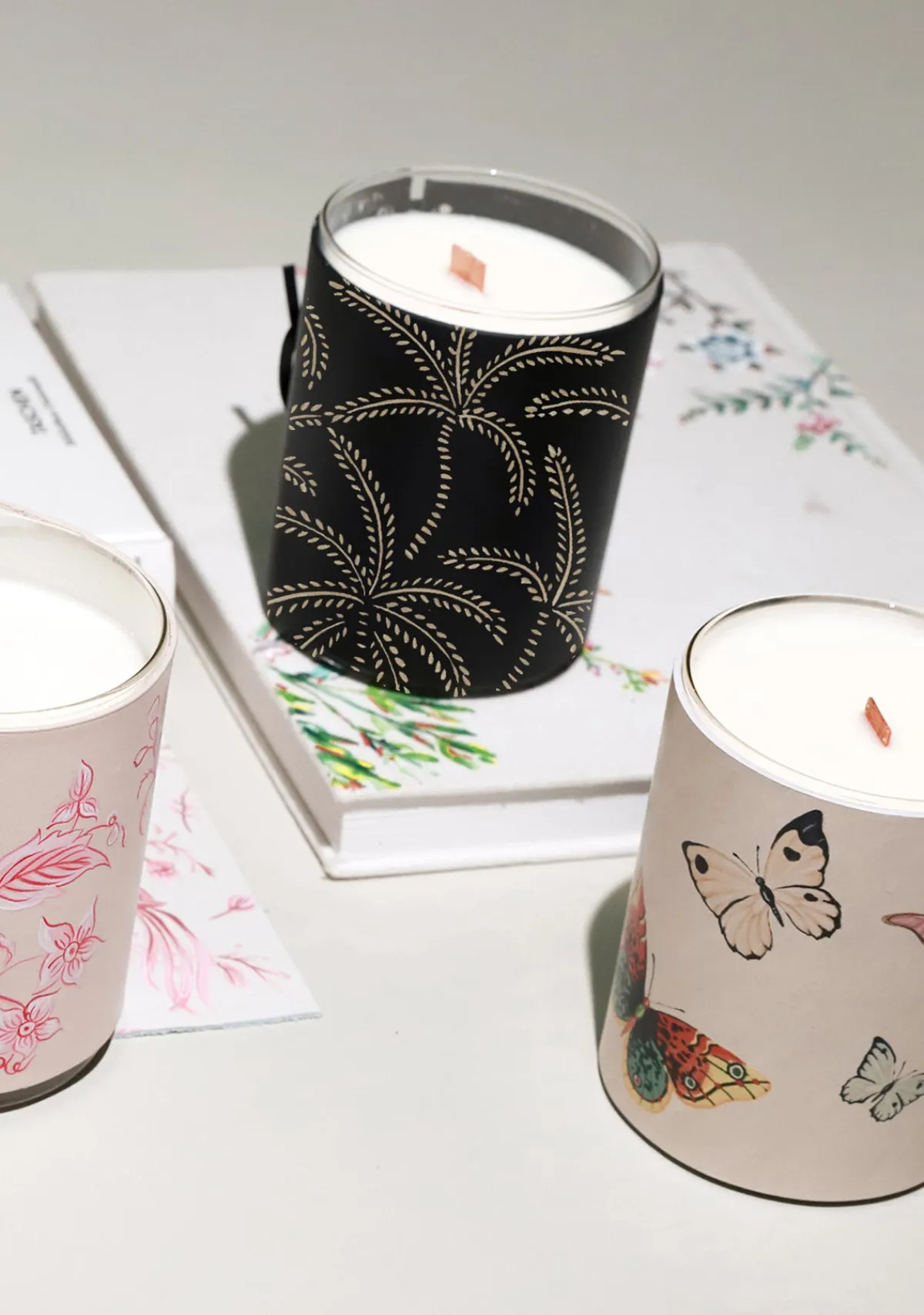 Best Sale Alepel Butterflies Beige Candle